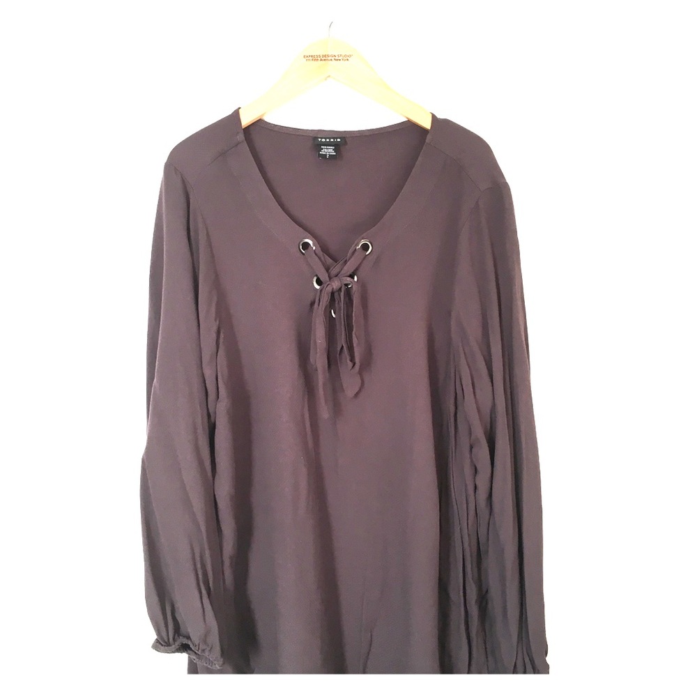 Torrid blouse with tie neck (MOVING SALE!!!)